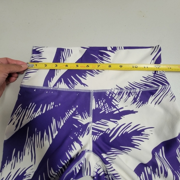 Flabletics NWT
Pure-luxe Oasis High-Waisted Leggins  Tropical Palm. - Picture 13 of 13